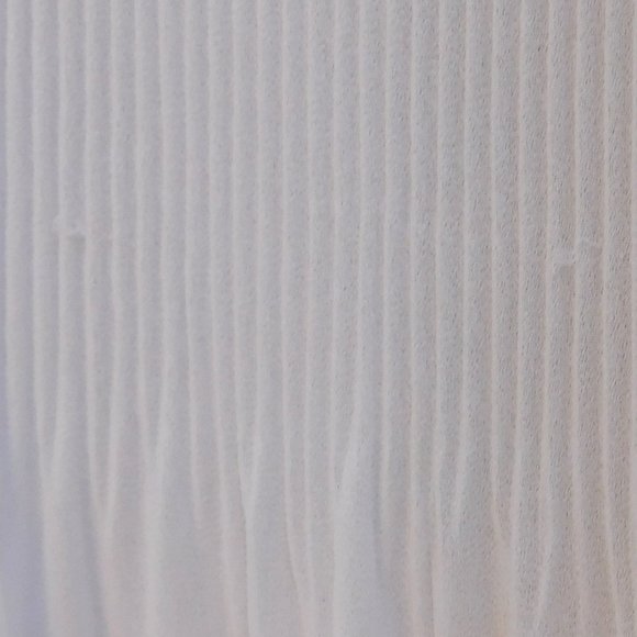 Zara Pleated White Flowy Blouse - Picture 4 of 5